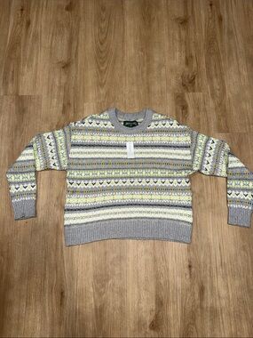 American Eagle Outfitters Gray Crewneck Sweater with Yellow & White Pattern